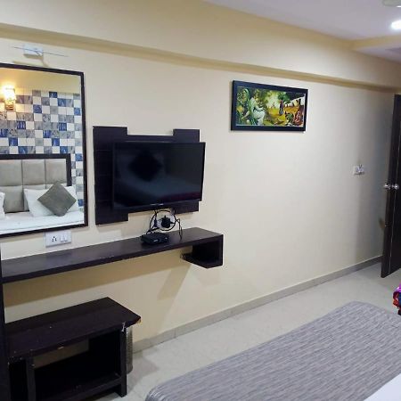 Hotel Dream Inn Ahmedabad Extérieur photo